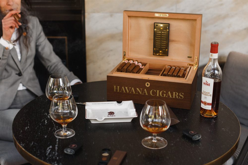 Hine Cigar Reserve XO Cognac - 70cl